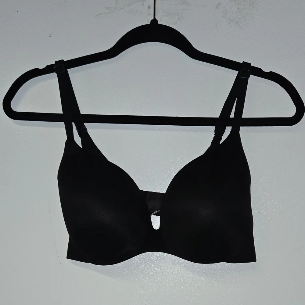 Victoria Secret Black Bra Size 36C - Picture 1 of 3